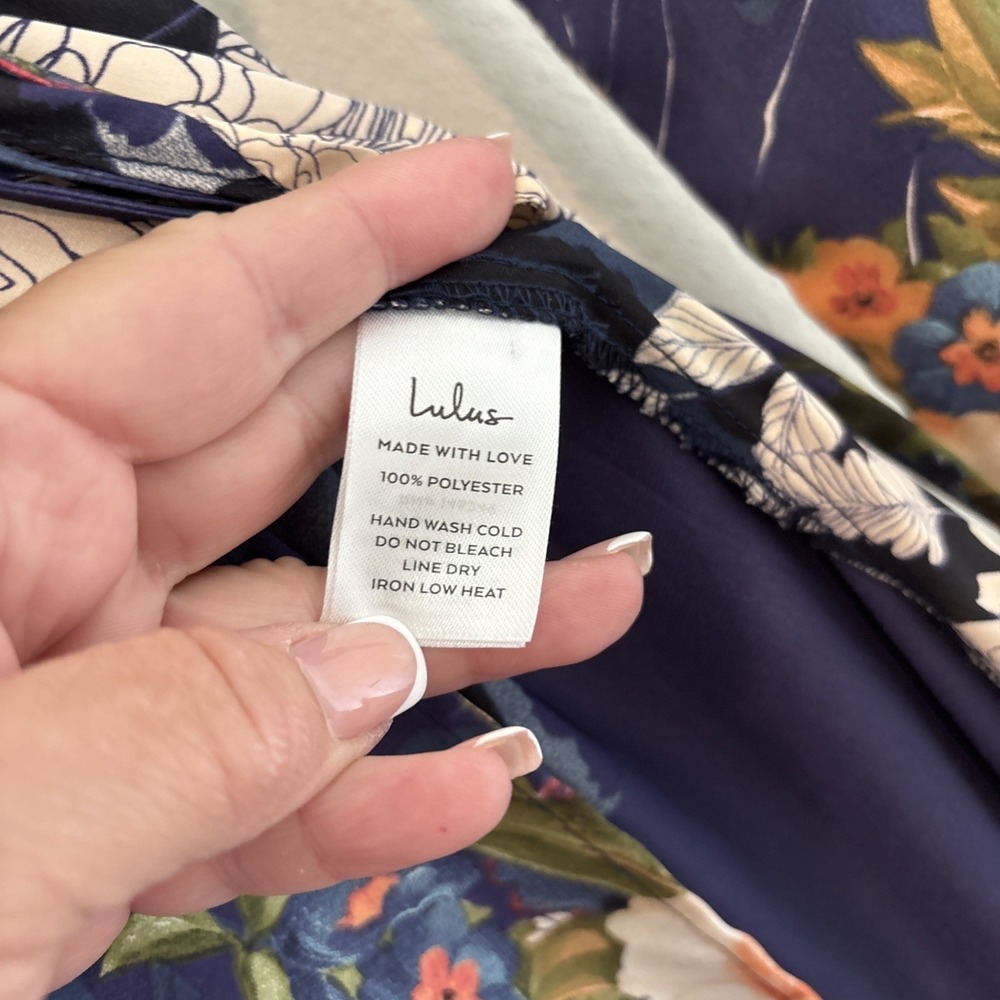 Lulus Put on a Smile Floral Print Satin Wrap Maxi Dress Size Small‎ - Picture 5 of 13